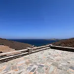 فيلة Lighthouse View Maisonette *