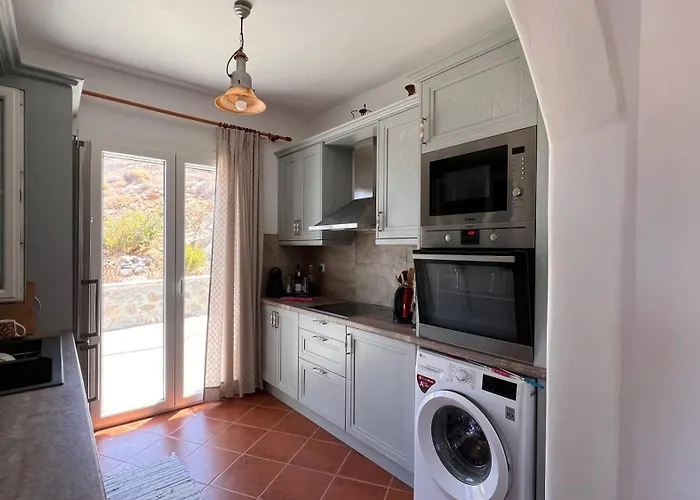 Lighthouse View Maisonette Villa *